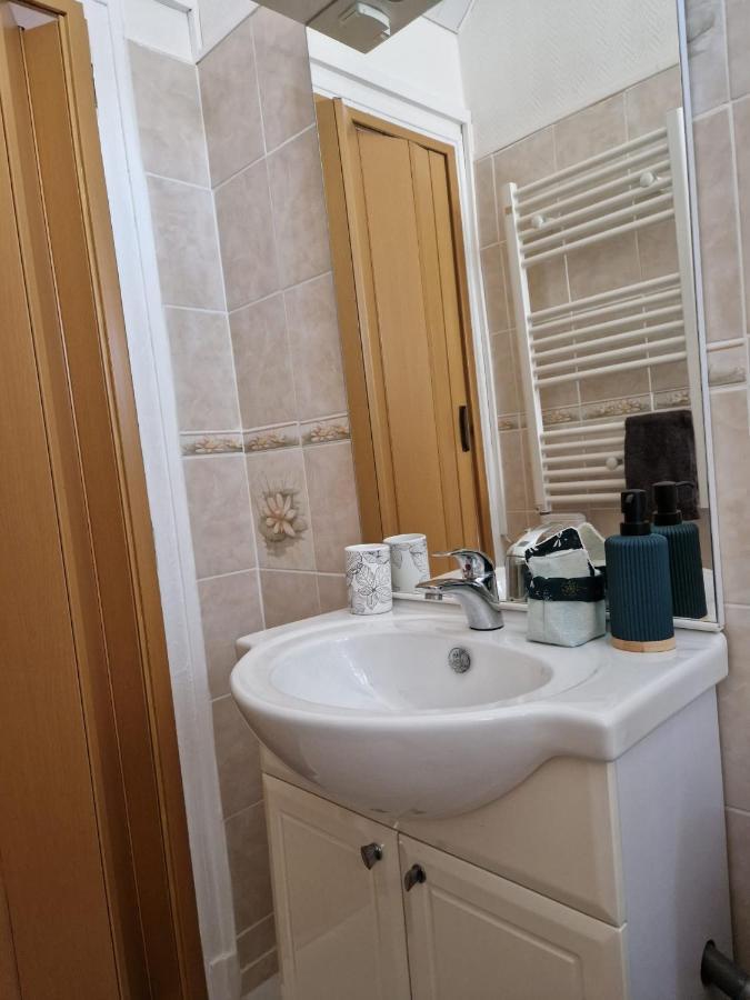 La Maisonnette Μπριβ-λα-Γκαγιάρντ Εξωτερικό φωτογραφία