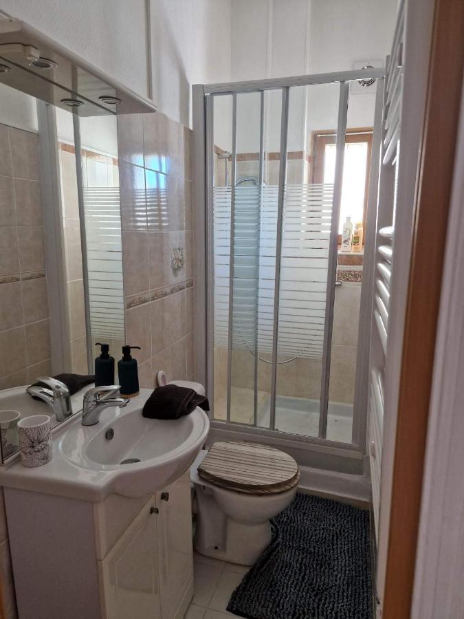 La Maisonnette Μπριβ-λα-Γκαγιάρντ Εξωτερικό φωτογραφία